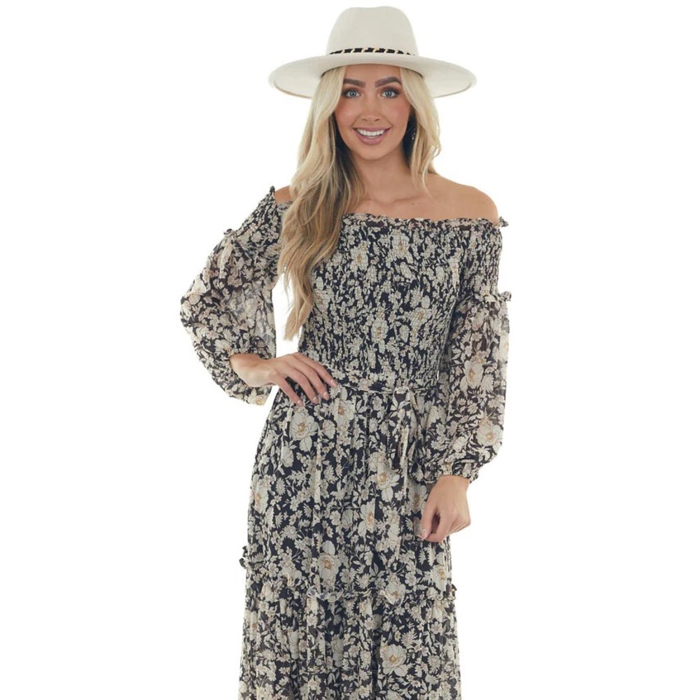 Never worn - Flying Tomato Floral off-the-shoulder long-sleeve Maxi dress